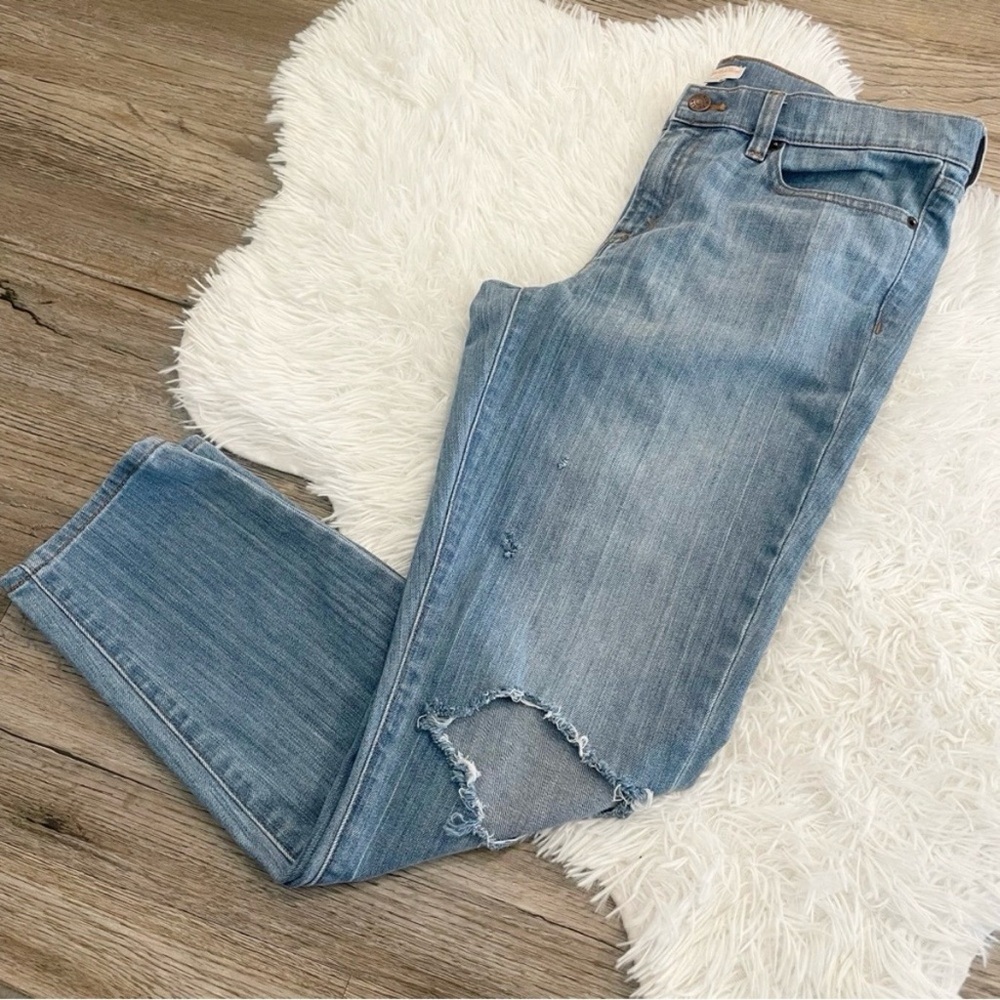 J.Crew Stretch Straight Leg Jeans 29 Distressed Light Wash